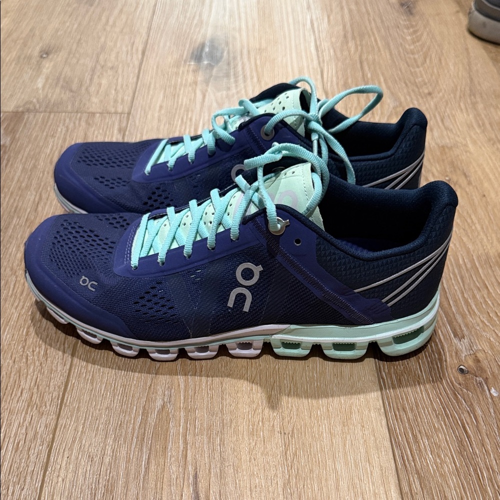 On Running Women's Athletic Shoes in Navy and Mint